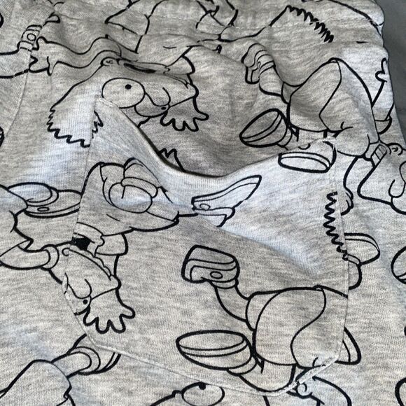 H&M Divided Bart Simpsons All Over Print Men's Fleece Shorts Gray & Black Large - Picture 6 of 6